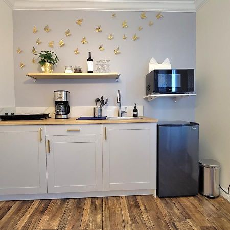 Large 1-Bedroom With Kitchen In Encino Los Angeles Exterior photo